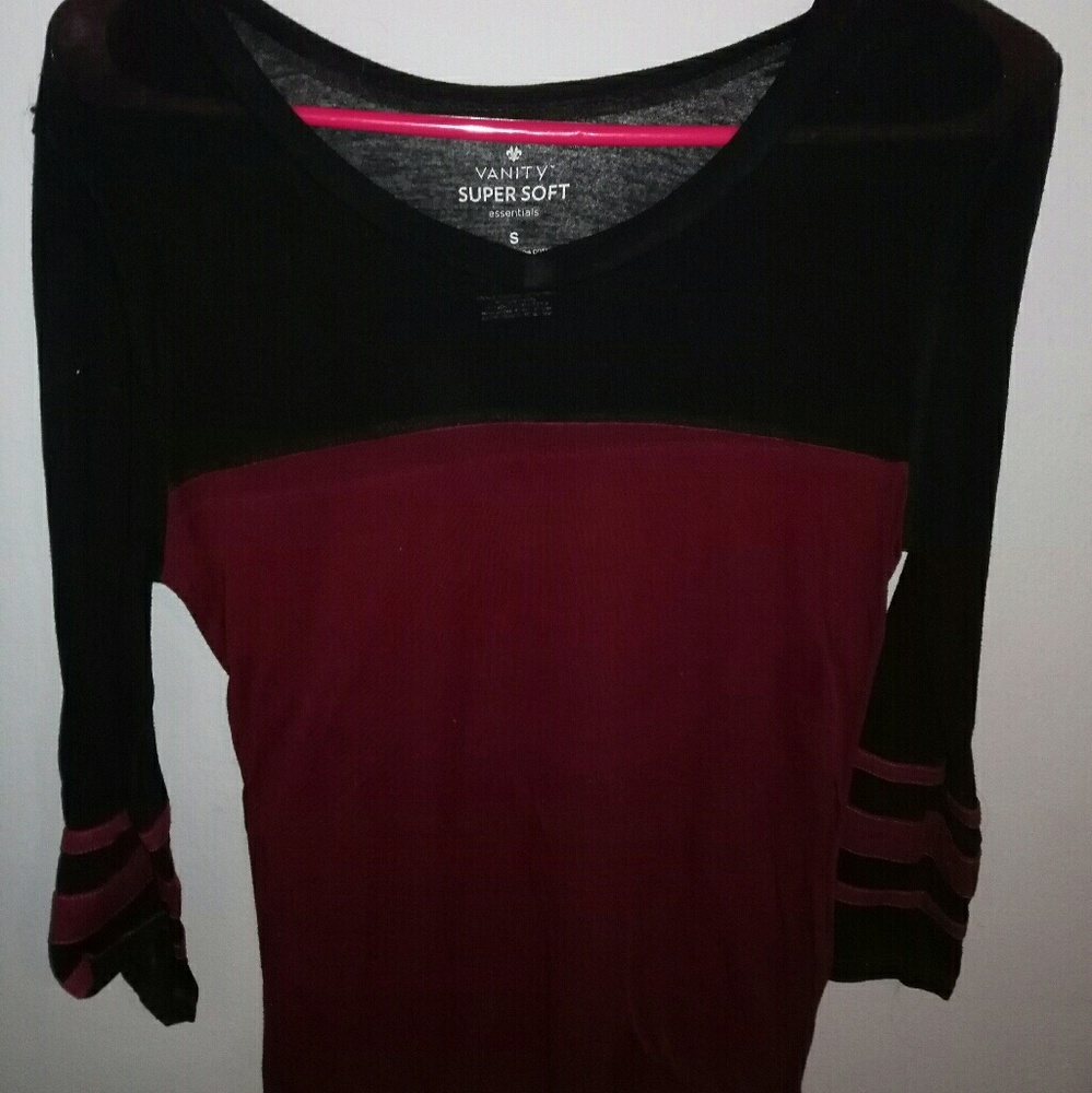 Vanity maroon and black half-sleeve shirt